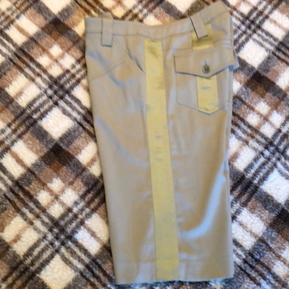 👜Patrizia Pepe elegant shorts, size 8🌸 - Picture 3 of 4